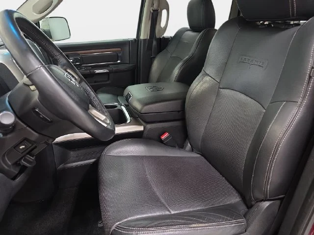 Used 2017 Delmonico Red Pearlcoat Ram Laramie image 13