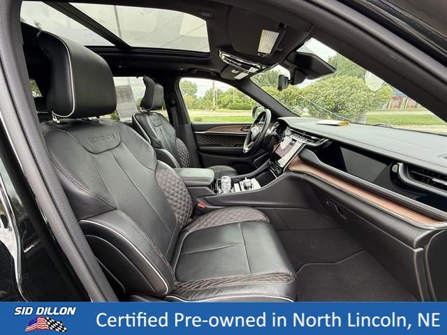 Used 2023 Diamond Black Crystal Pearlcoat Jeep Summit image 24