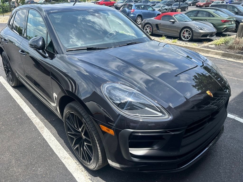 Used 2023  Porsche GTS image 3