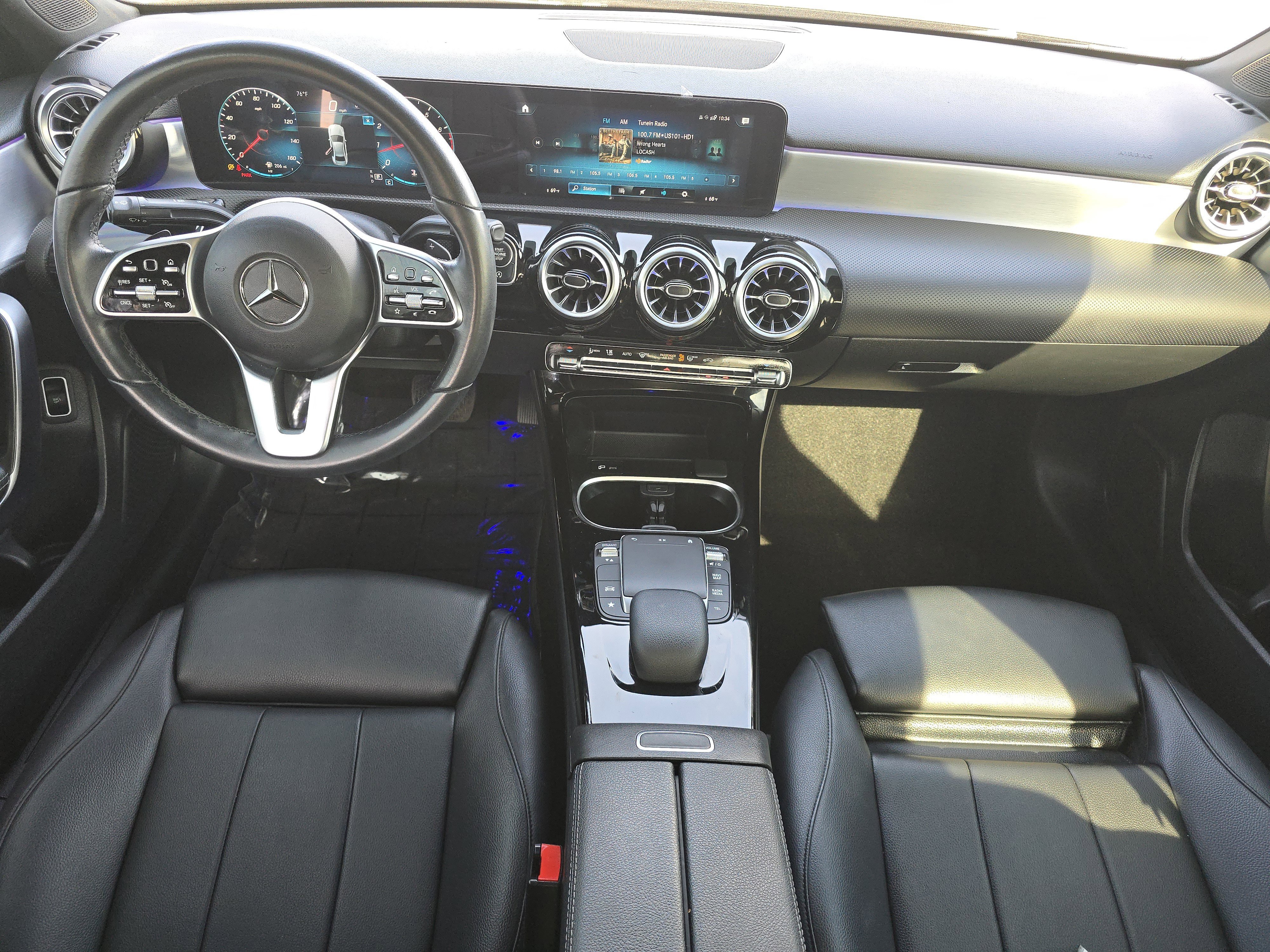 2022 Mercedes-Benz A-Class A220 - Photo 8