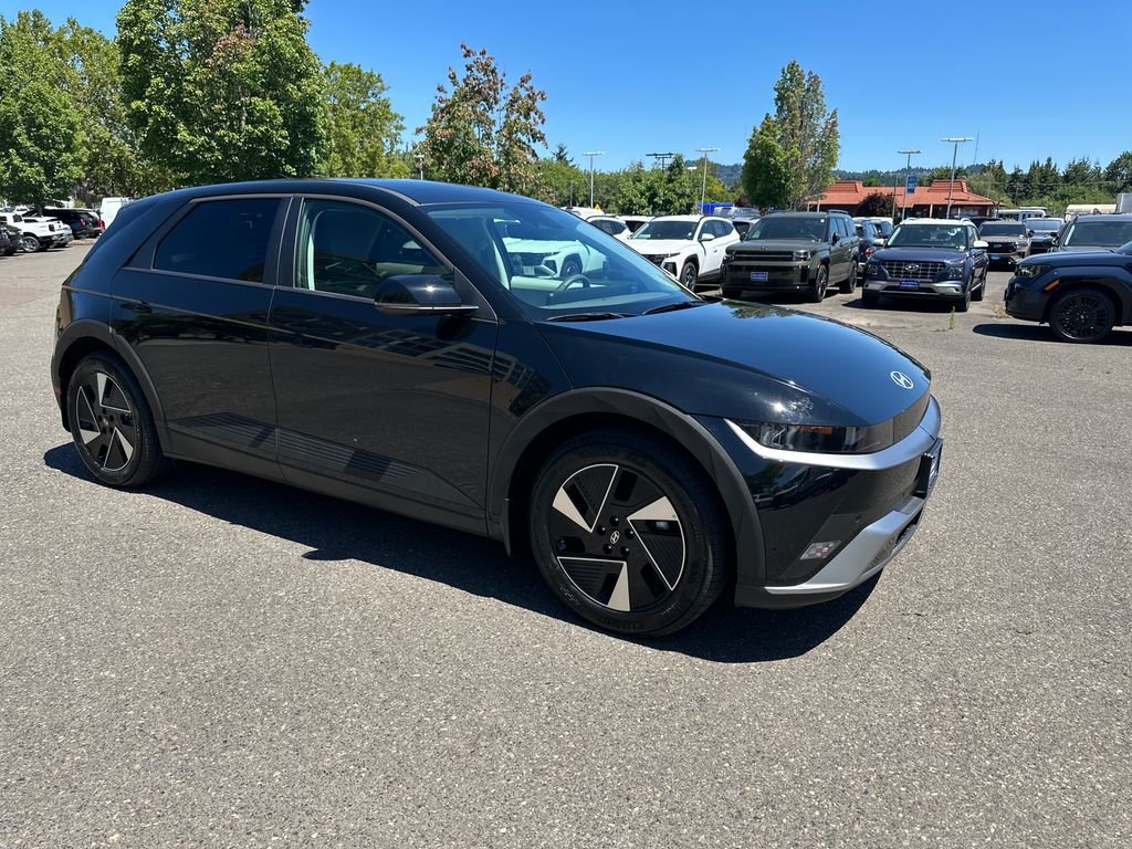 Certified Used 2026 Black Hyundai SEL image 8