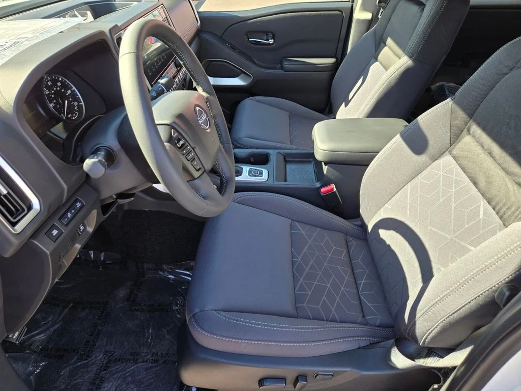 2026 Nissan Frontier SV - Photo 6
