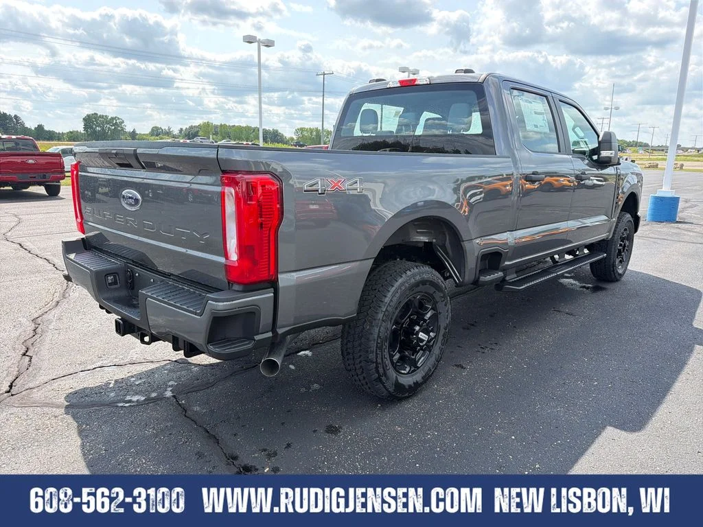 New 2026 Gray Ford XL image 5