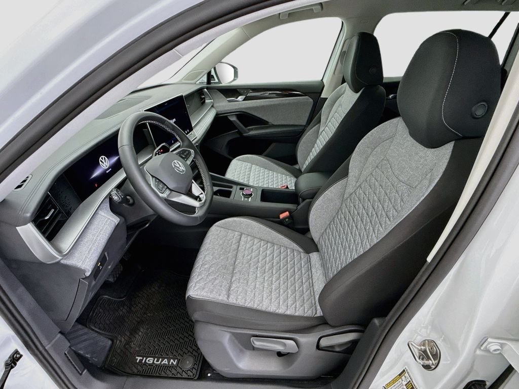 New 2026 Pure White Volkswagen 2.0T S image 17