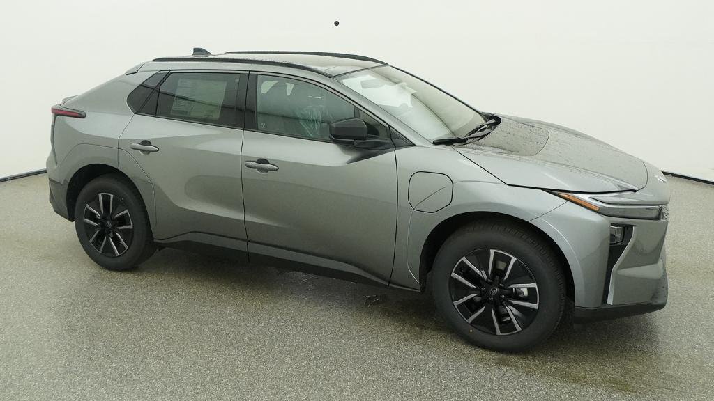 New 2026 Heavy Metal Toyota XLE image 12