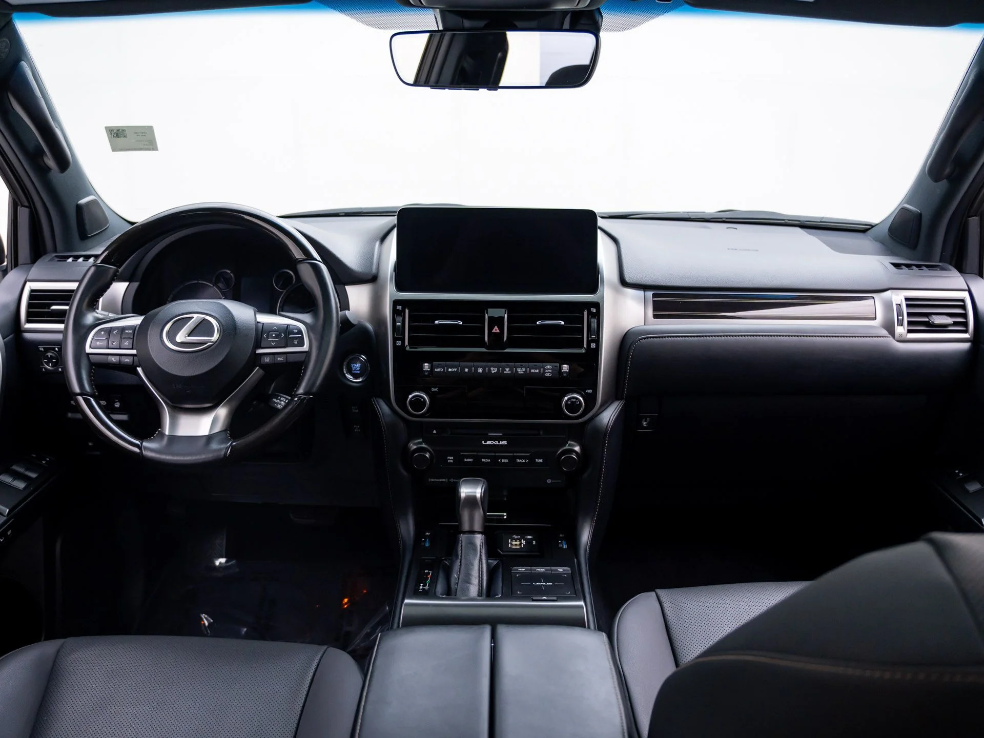 Used 2023 Silver Lexus 460 image 10