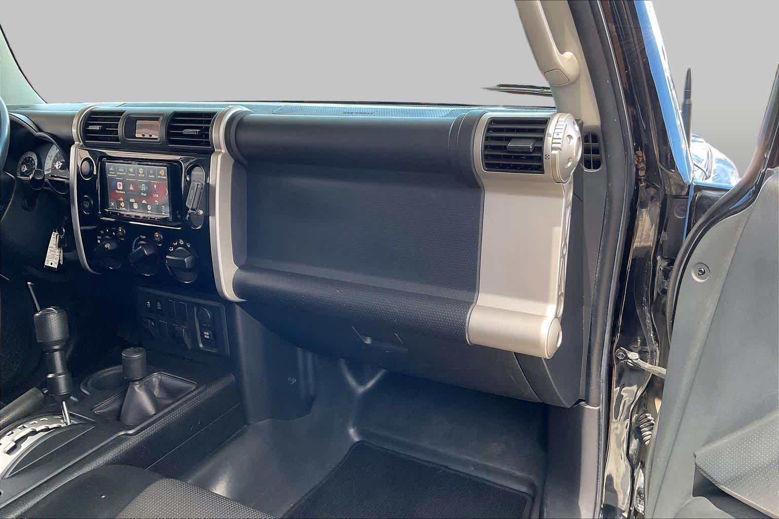 Used 2011 Cavalry Blue Toyota  image 15