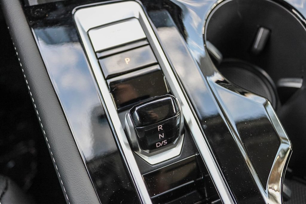 New 2026 Black Volkswagen SE w/Technology image 19