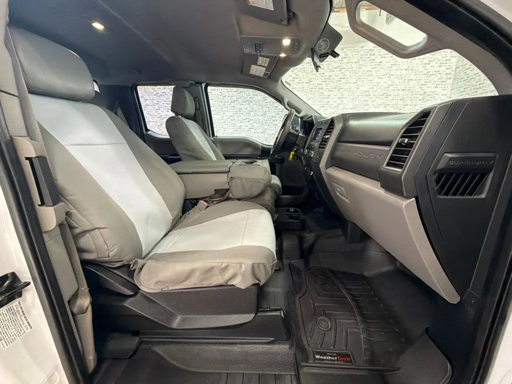 Used 2019 Oxford White Ford XL image 11