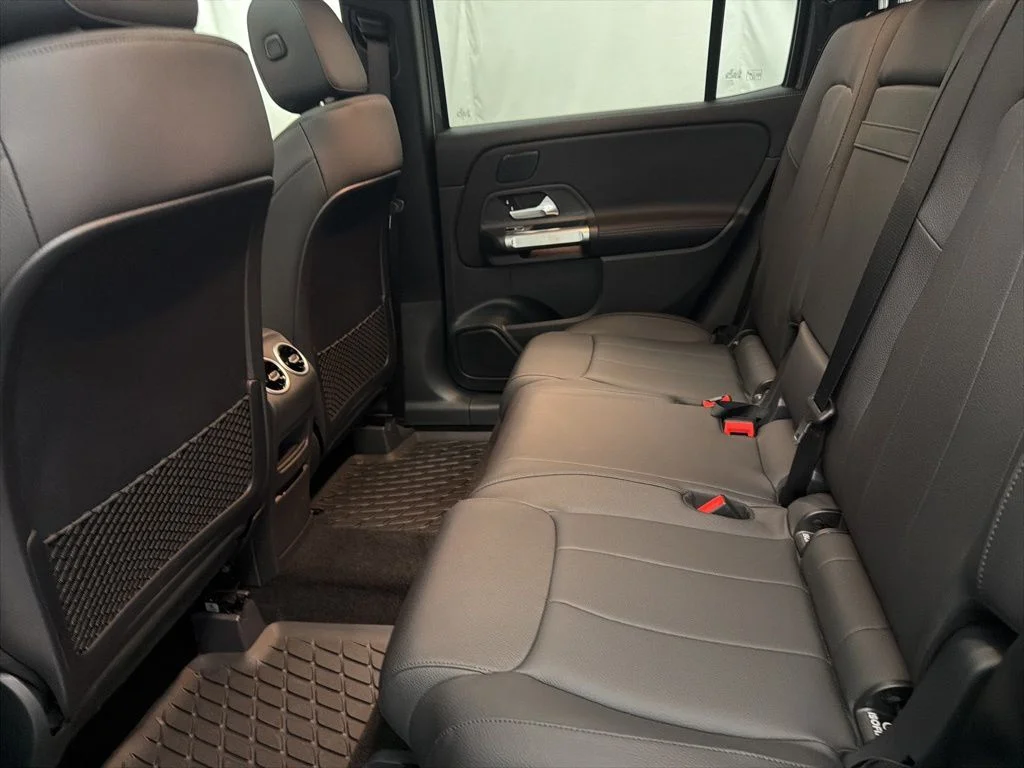 Used 2026  Mercedes-Benz GLB 250 image 19