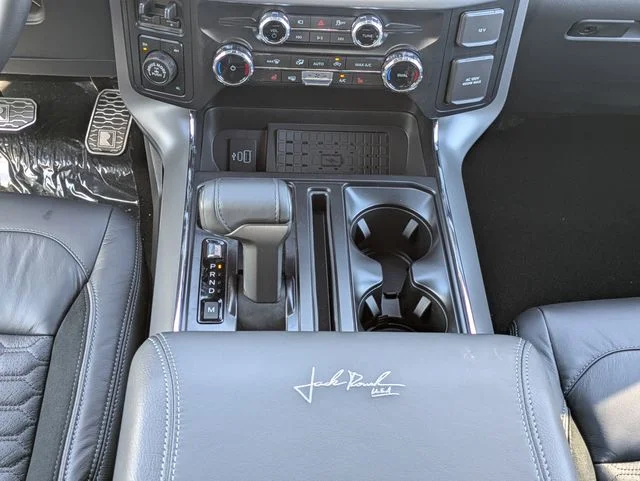 New 2026 Oxford White Ford XLT image 18