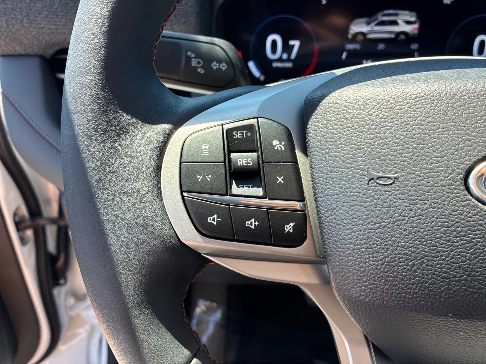New 2026 Star White Metallic Tri-Coat Ford Active image 23