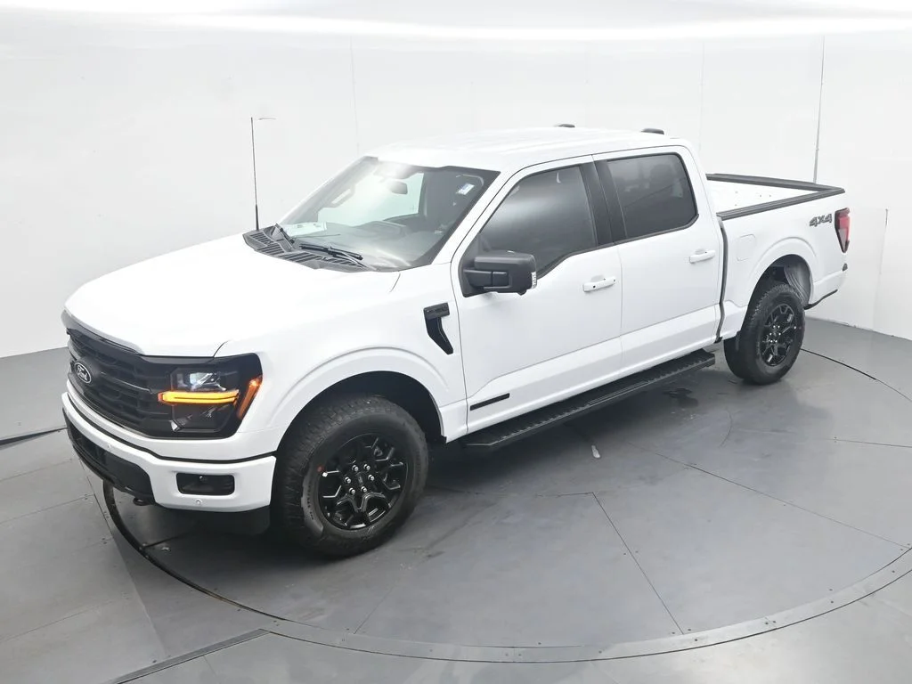 New 2026 Oxford White Ford XLT image 33