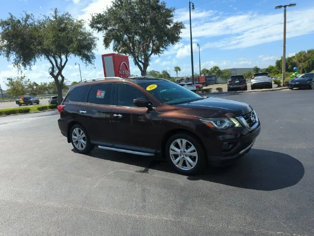 Used 2019 Brown Nissan SL image 1