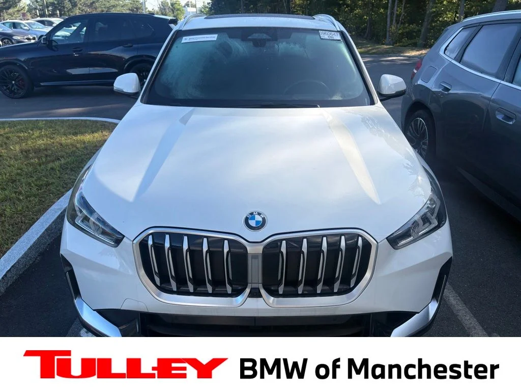 Certified Used 2025 Alpine White BMW xDrive28i image 1