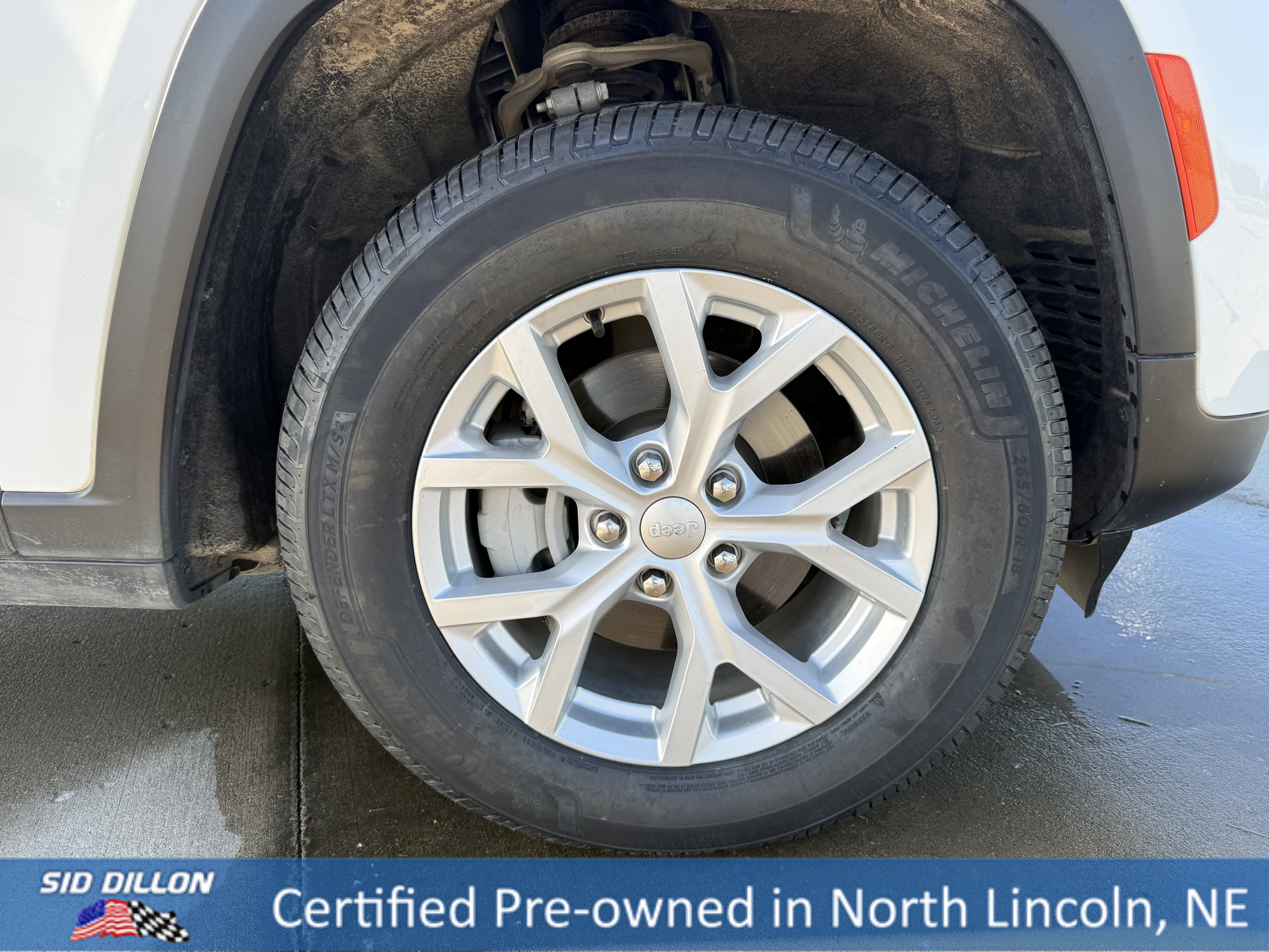 Used 2023 Bright White Clearcoat Jeep Limited image 10