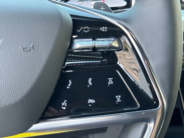 2026 Cadillac Escalade Sport - Photo 34