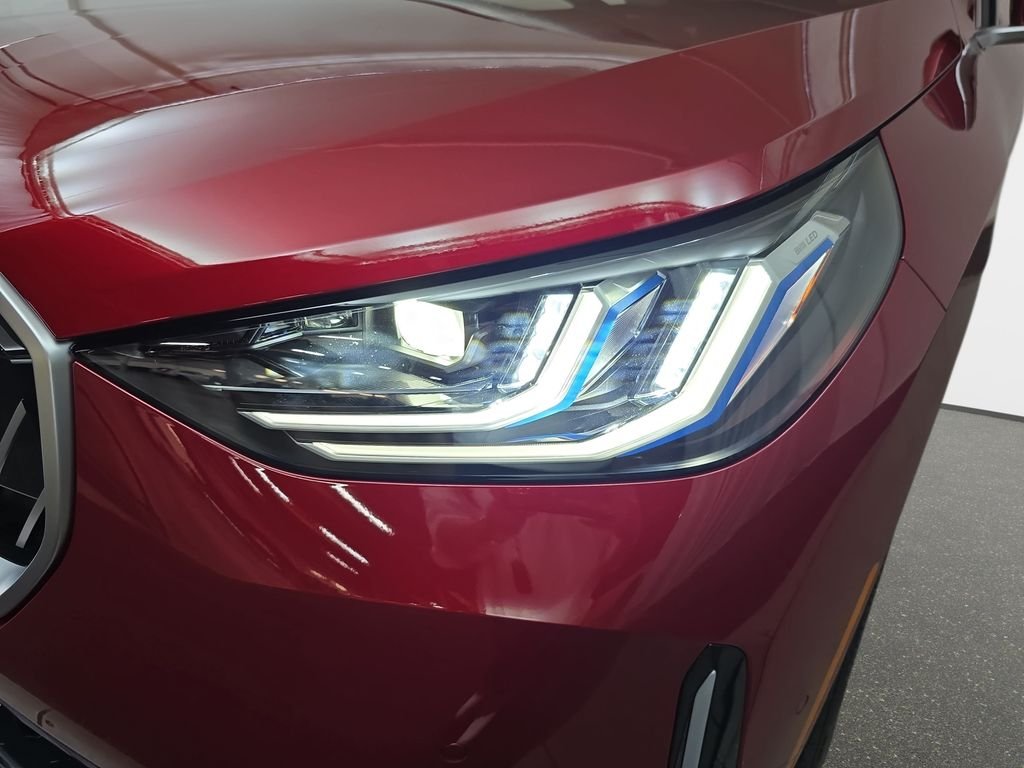 New 2026 Vegas Red Metallic BMW 30 xDrive image 29
