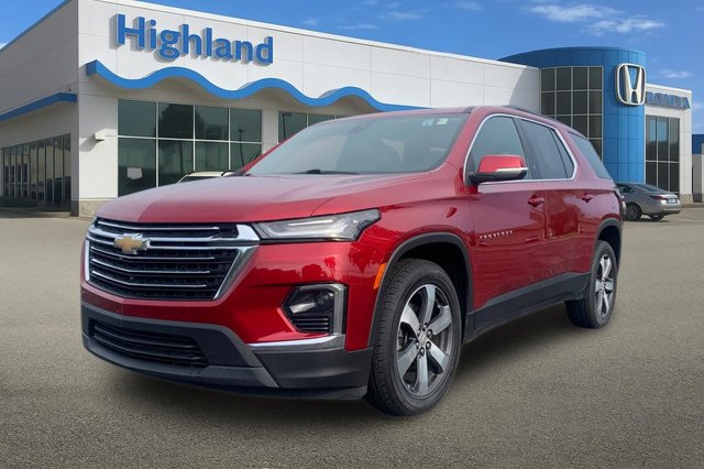 2023 Chevrolet Traverse LT Leather