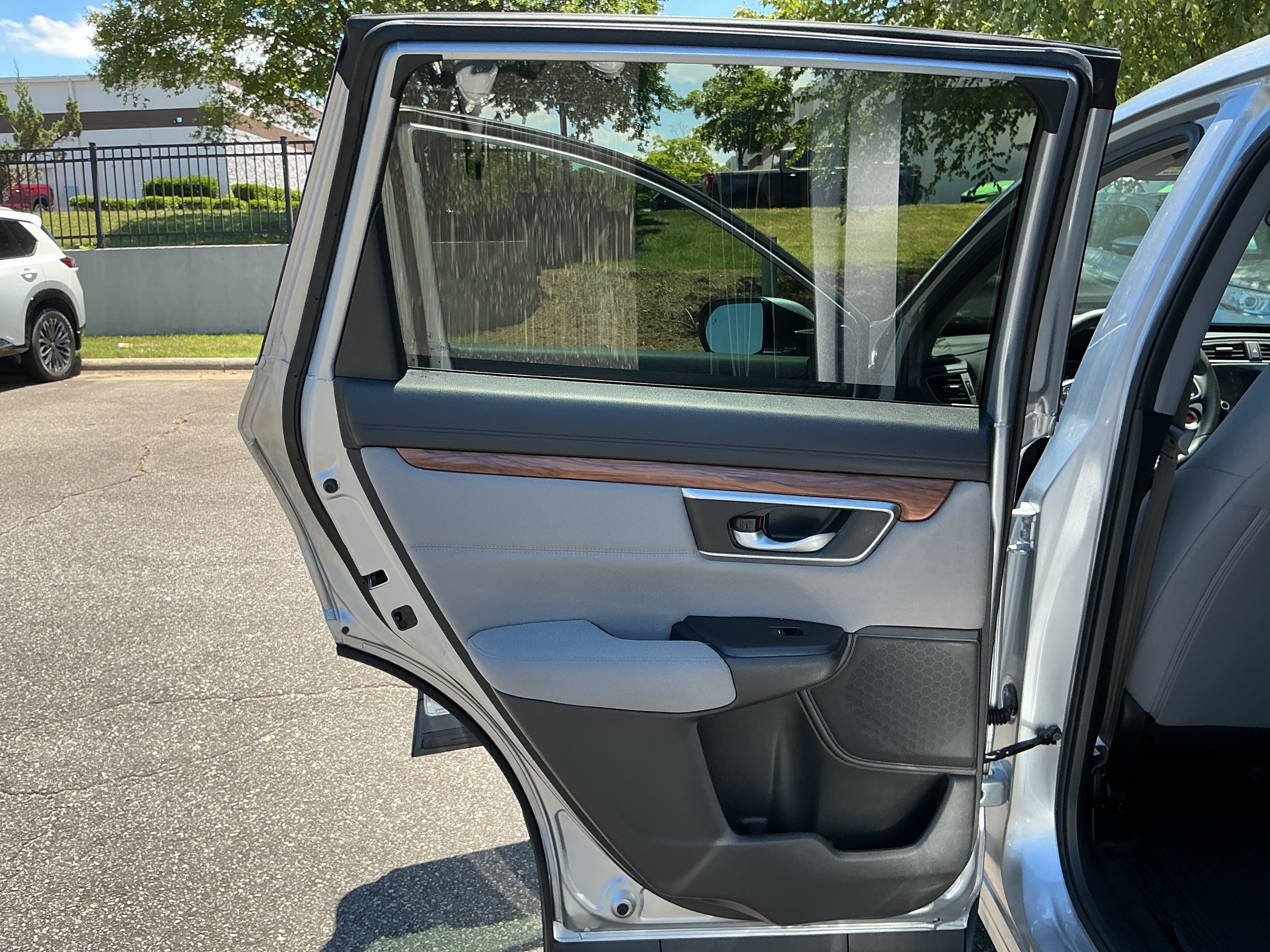 Used 2022 Silver Honda EX image 22