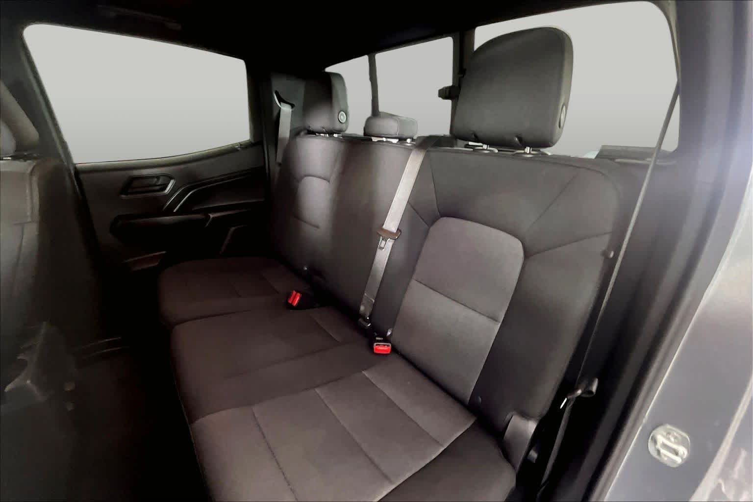 Used 2025 Sterling Gray Metallic Chevrolet 4WD Trail Boss image 18