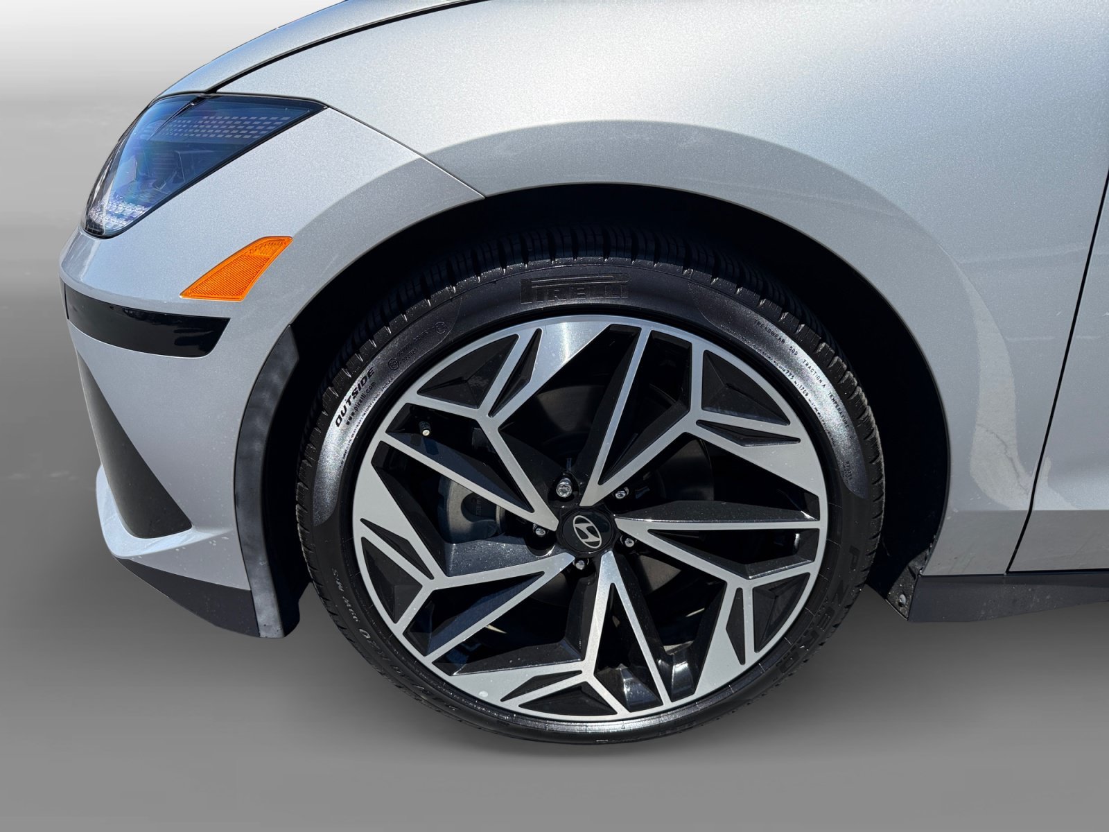 Certified Used 2024 Silver Hyundai SEL image 9