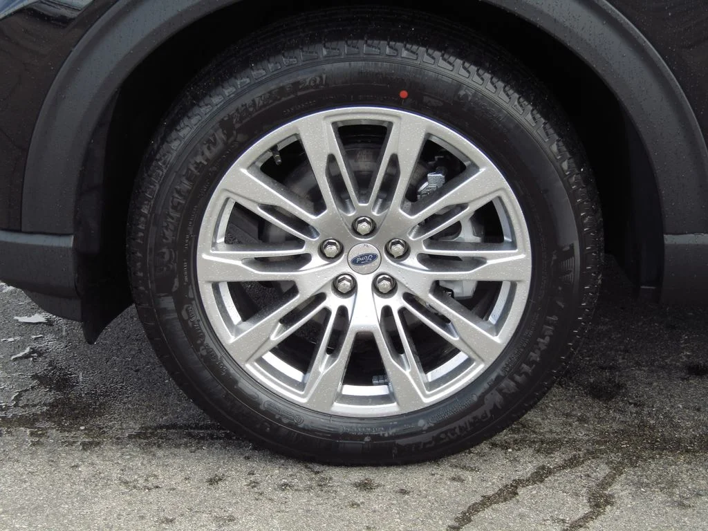 New 2026 Agate Black Metallic Ford Active image 4