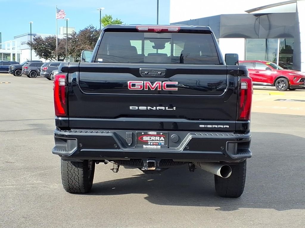 Used 2025 Onyx Black GMC Denali image 16