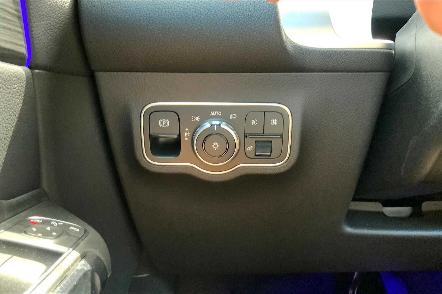 2025 Mercedes-Benz GLB Base - Photo 13