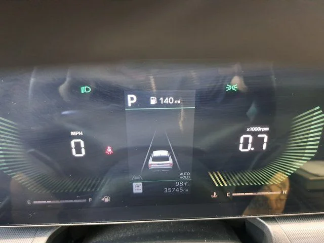 Used 2025 Black Kia LXS image 9