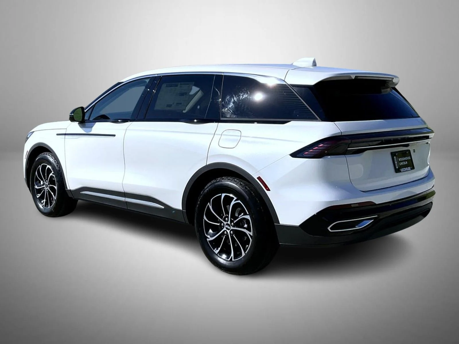 New 2026 White Lincoln Premiere image 7