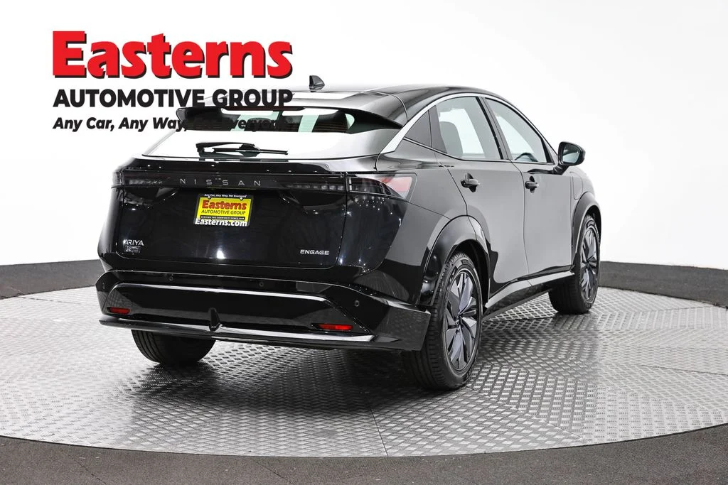 Used 2023 Black Nissan ENGAGE image 5