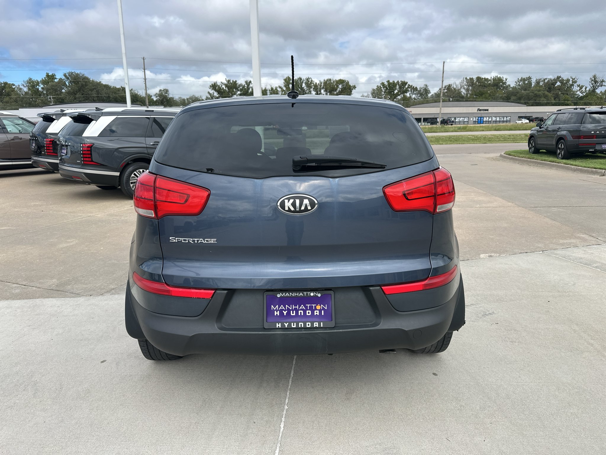 Used 2014 Twilight Blue Kia LX image 14
