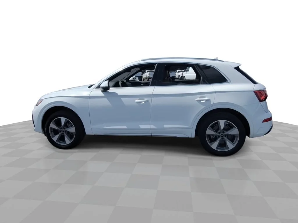 Used 2024 White Audi Premium Plus 40 TFSI quattro S tronic image 5