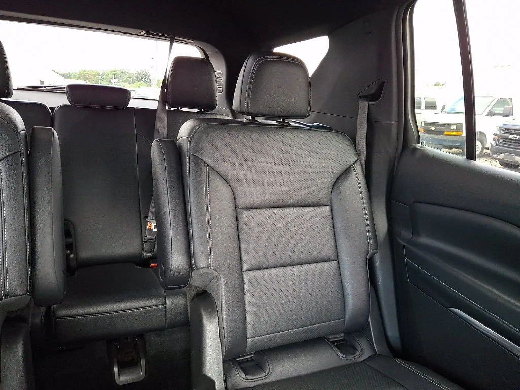 Used 2025 Blue Chevrolet LT image 21