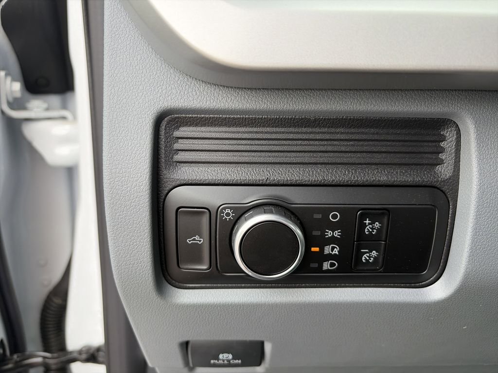 2025 Ford F-250 Super Duty XL - Photo 37