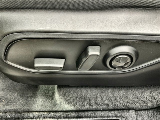 2024 Jeep Grand Cherokee Limited photo 3