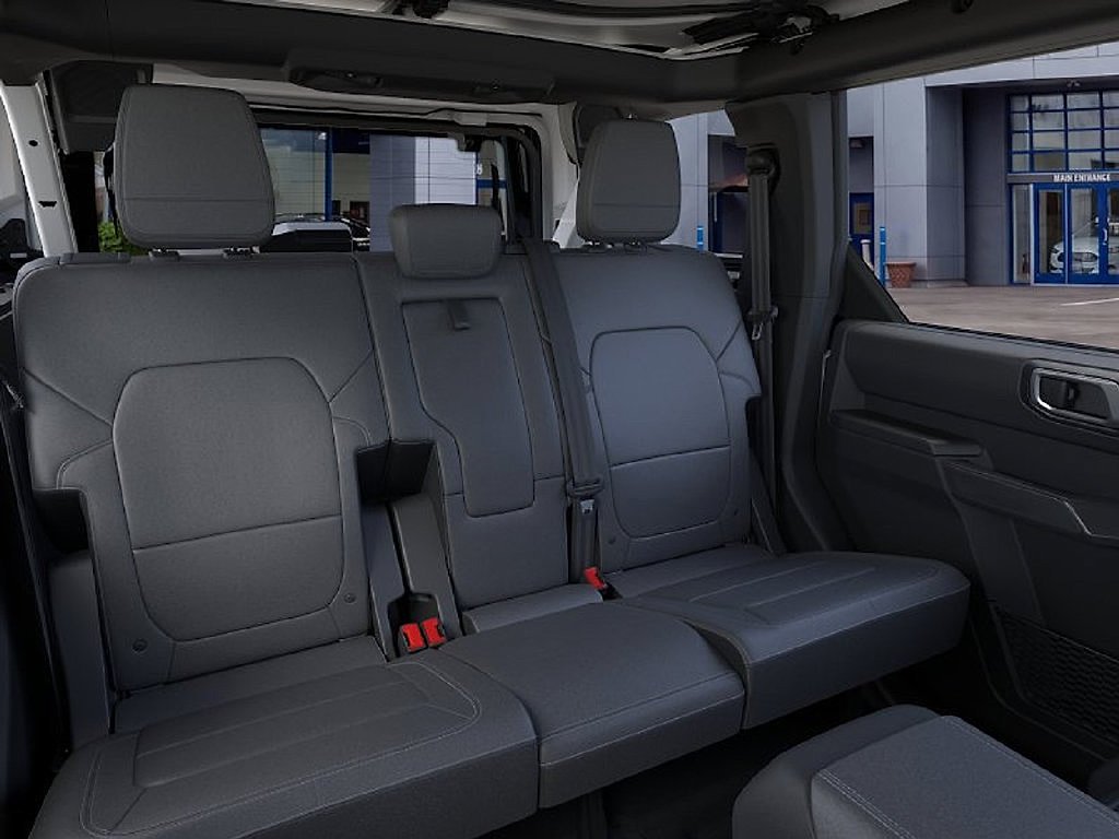 New 2026 Oxford White Ford Badlands® image 11