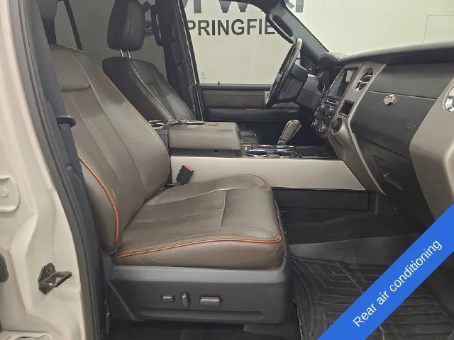 Used 2016 White Platinum Clearcoat Metallic Ford King Ranch image 9