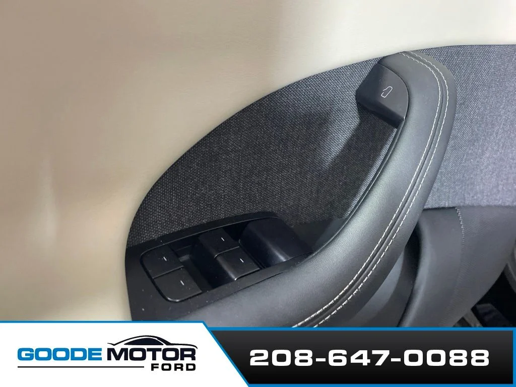 Used 2022 Black Tesla Base image 9