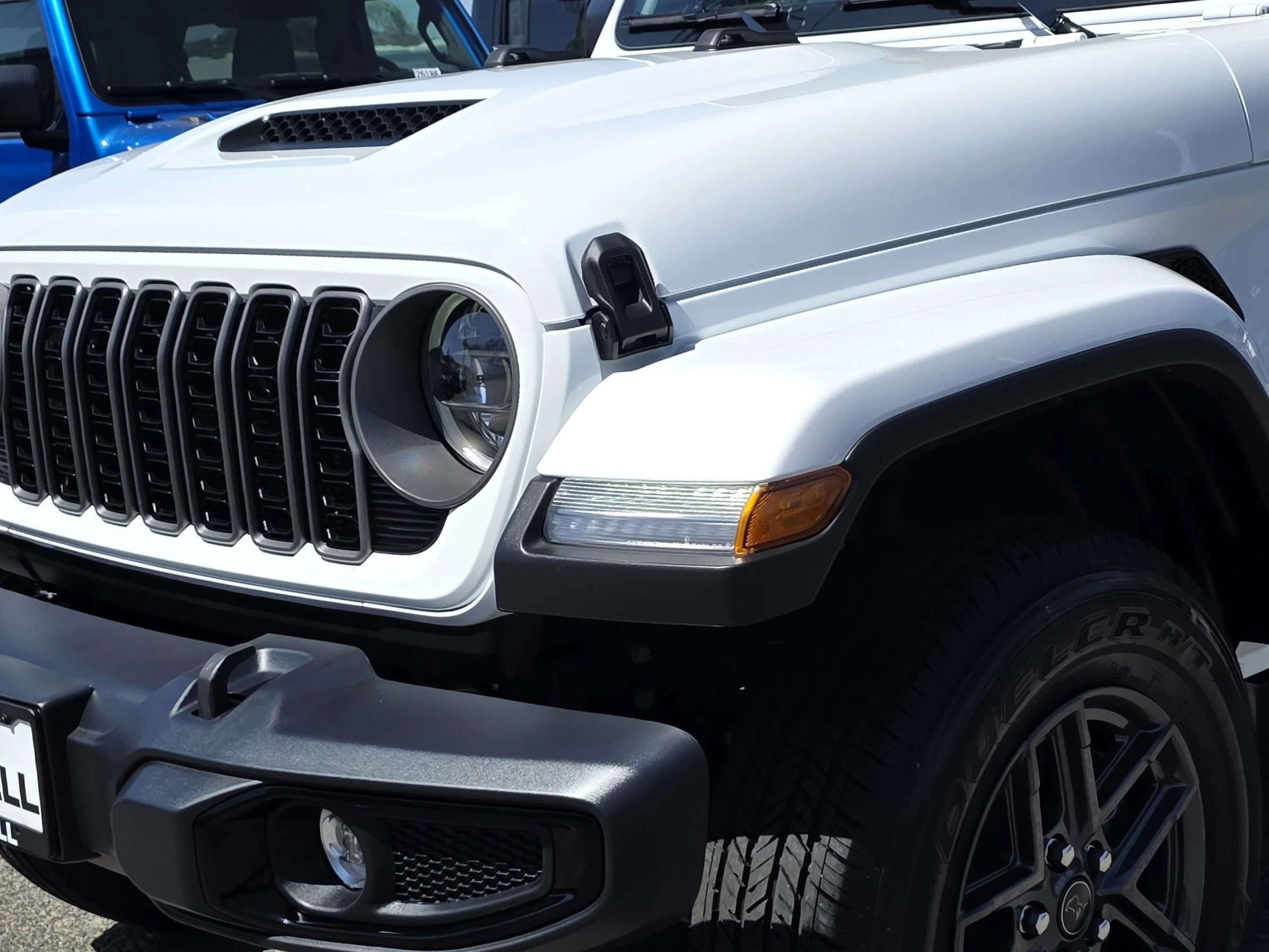 New 2026 Bright White Clearcoat Jeep Sport S image 7