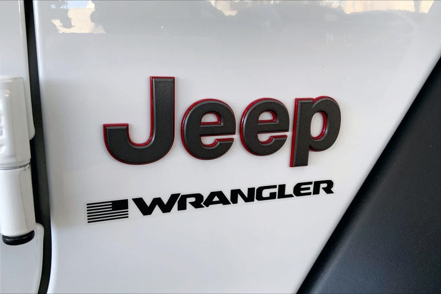 Used 2024 Bright White Clearcoat Jeep Rubicon image 10