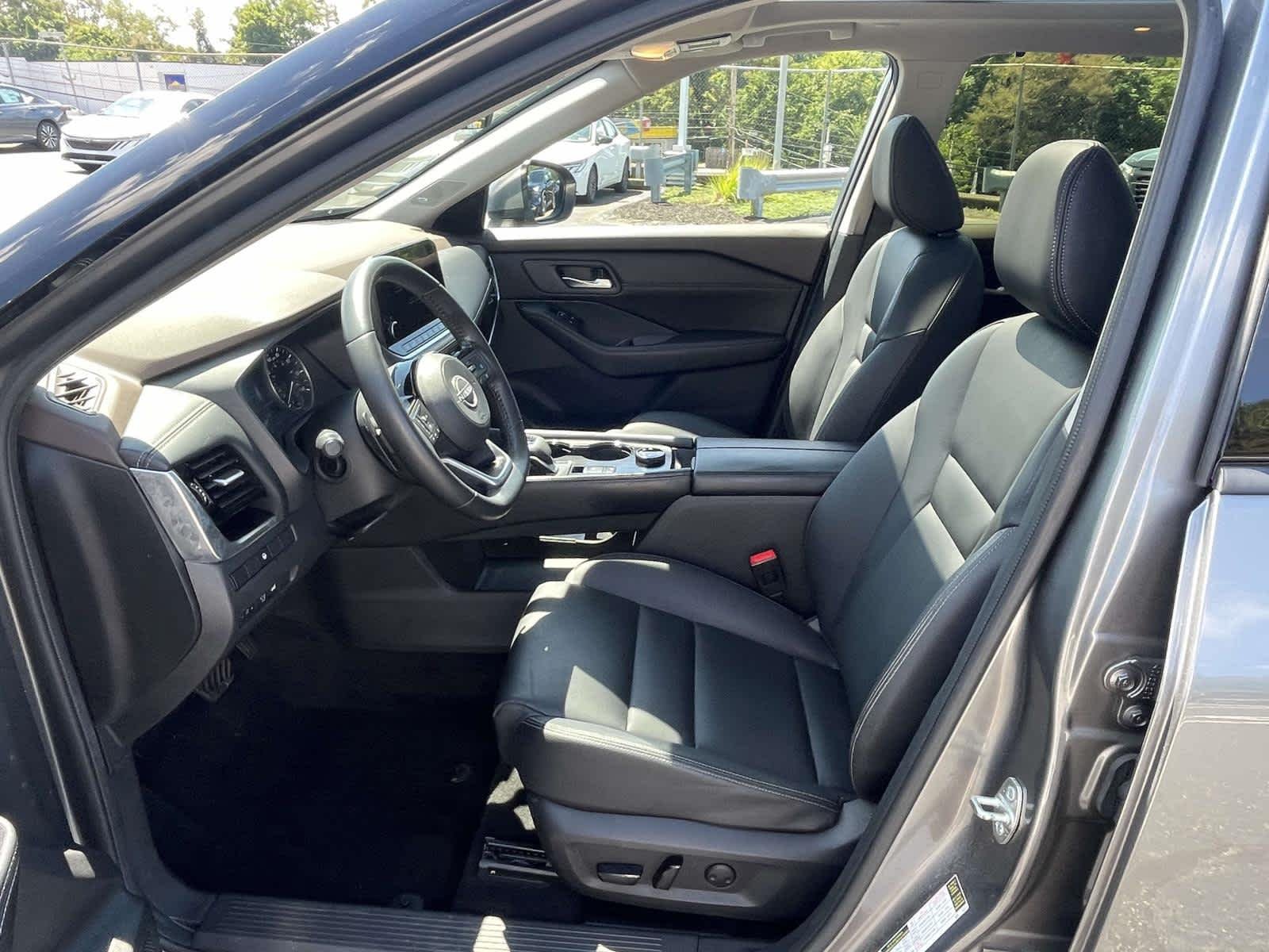 Certified Used 2023 Gun Metallic Nissan SL image 21