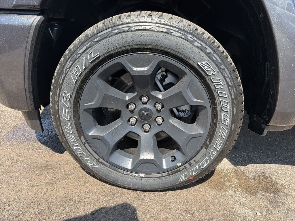 New 2026 Granite Crystal Metallic Clear-Coat Exterior Paint RAM Big Horn/Lone Star image 11
