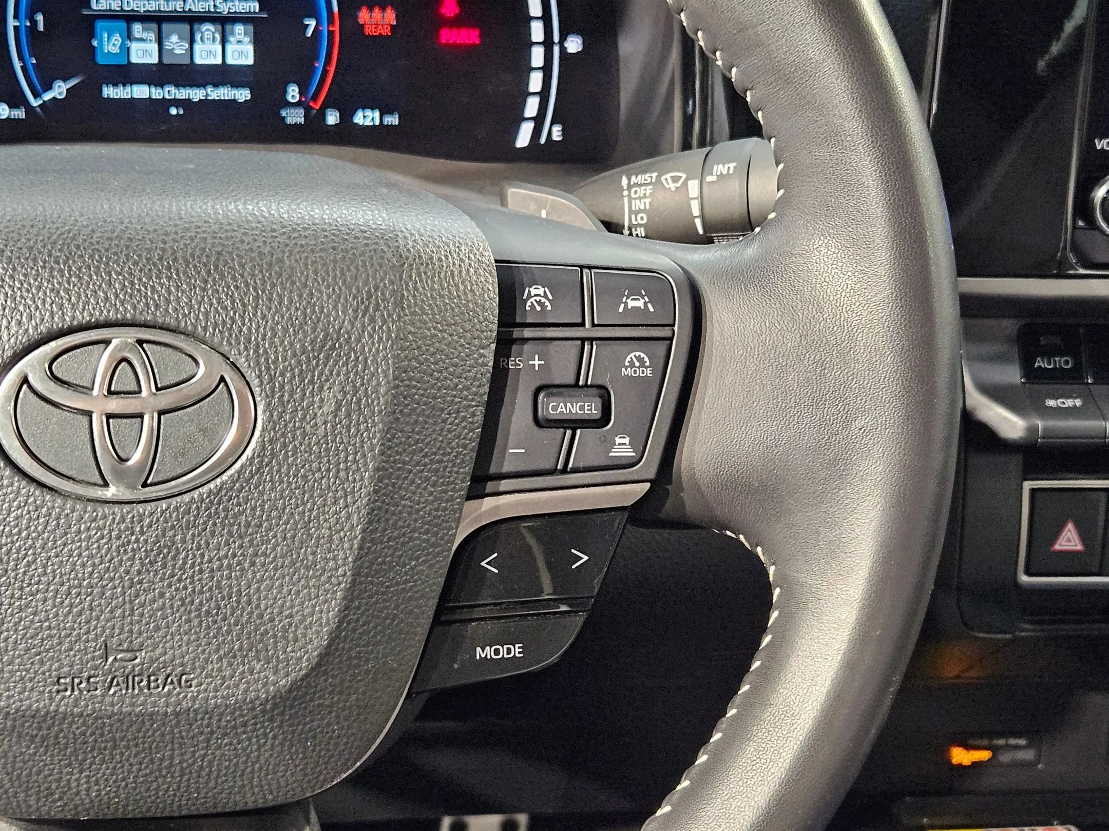 Used 2025 Ocean Gem Toyota SE image 28