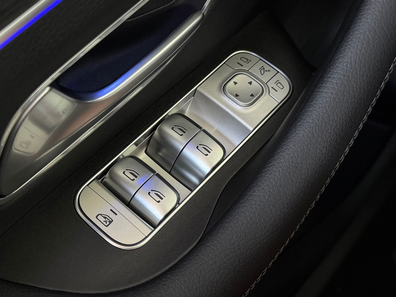 New 2026 Obsidian Black Metallic Mercedes-Benz GLE 350 image 20