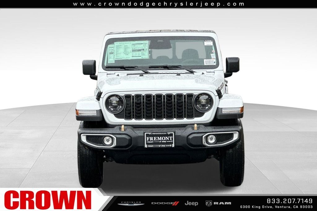 New 2026 Bright White Clear-Coat Exterior Paint Jeep 85th Anniversary Edition image 7
