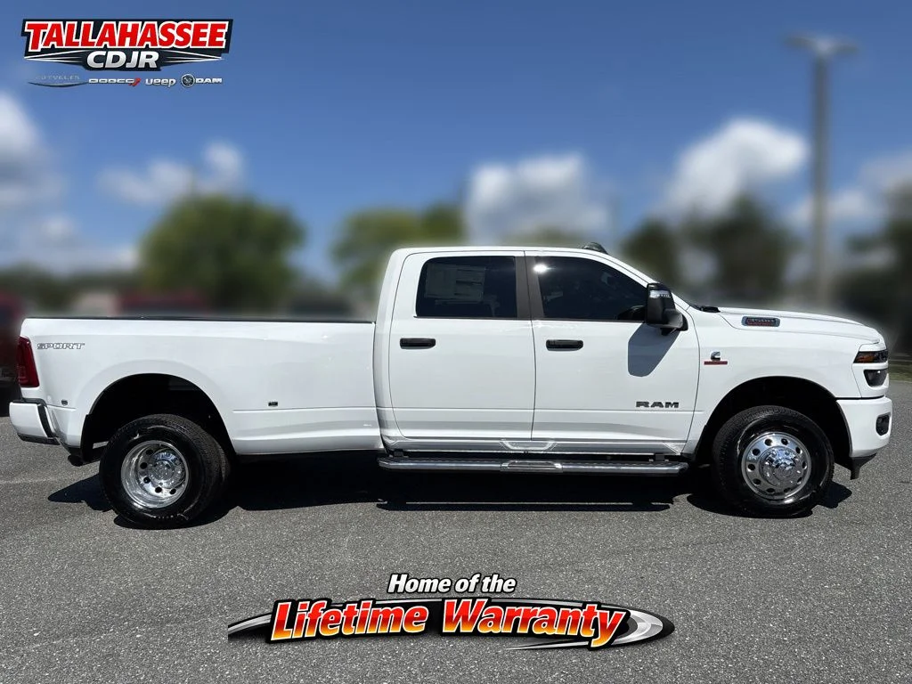 New 2026 Bright White Clear-Coat Exterior Paint RAM Big Horn image 2