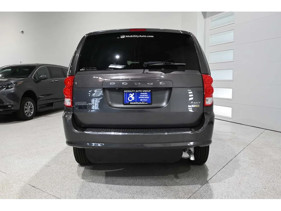 Used 2019 GRAY Dodge SXT Mobility Handicap Van image 7