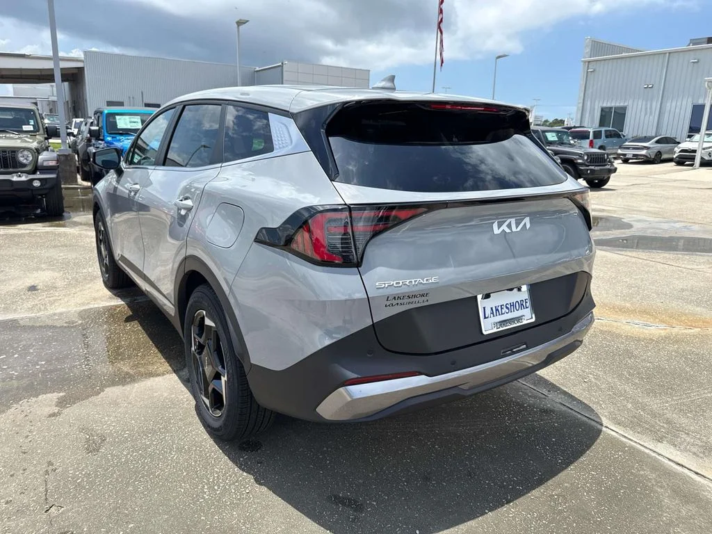 New 2026 Wolf Gray Kia EX image 31